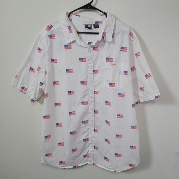 MAD Engine Other - Mad Engine XXL Button Down‎ Shirt White American Flag Print Short Sleeve Cotton